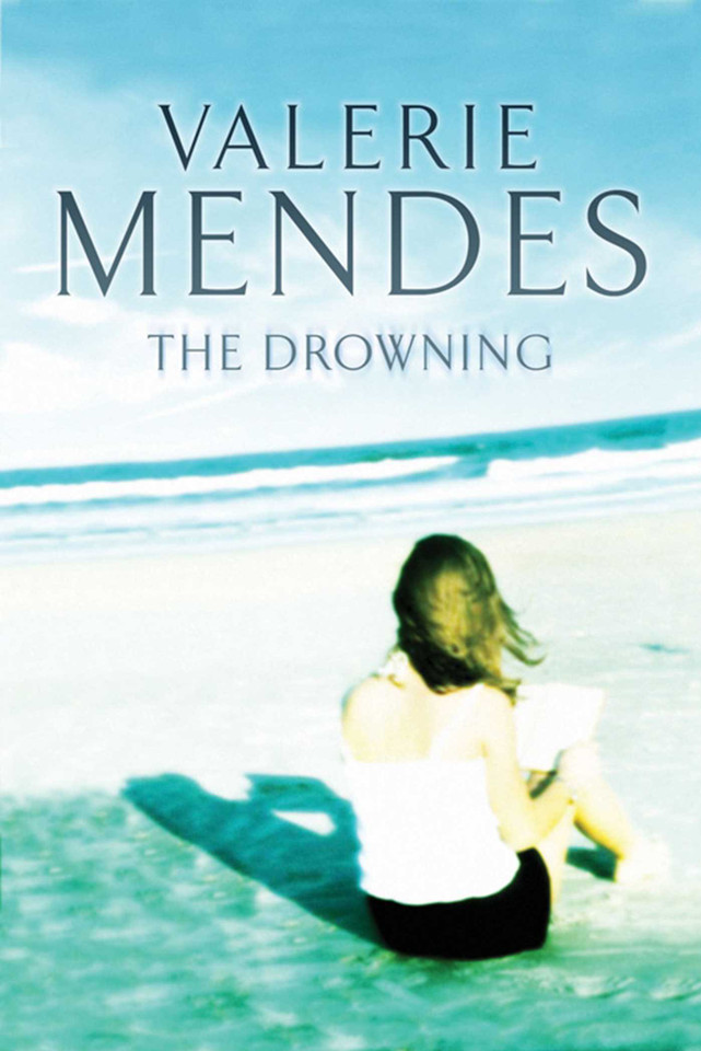 The Drowning book cover by Valerie Mendes