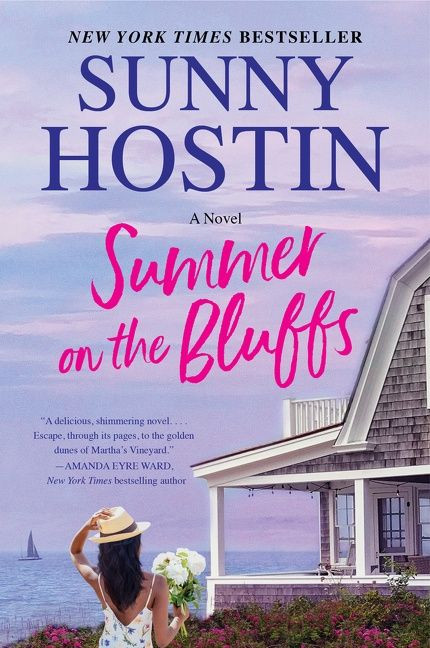 Summer on the Bluffs: A Novel (Summer Beach #1) book cover by Sunny Hostin