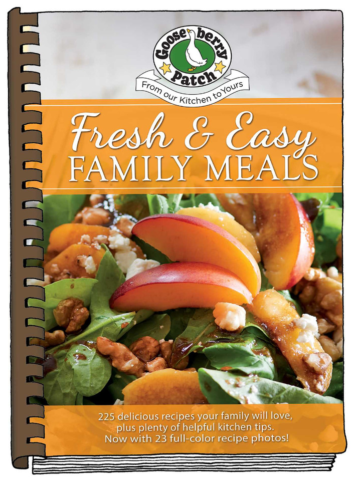 Fresh & Easy Family Meals (Everyday Cookbook Collection) book cover by Gooseberry Patch