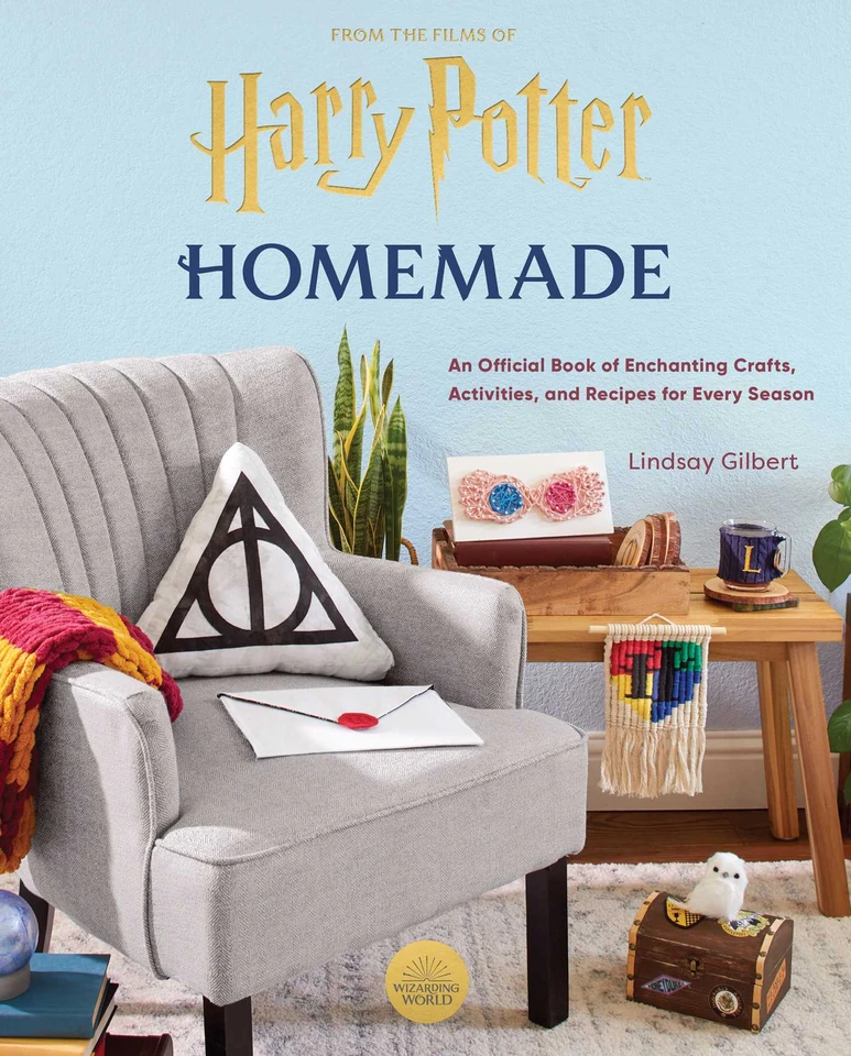 Harry Potter: Homemade: An Official Book of Enchanting Crafts, Activities, and Recipes for Every Season (Harry Potter) book cover by Lindsay Gilbert