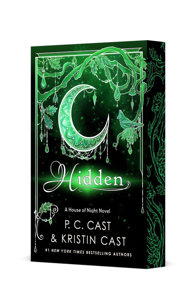 Hidden: Deluxe Edition (House of Night Novels #10) book cover by P. C. Cast, Kristin Cast