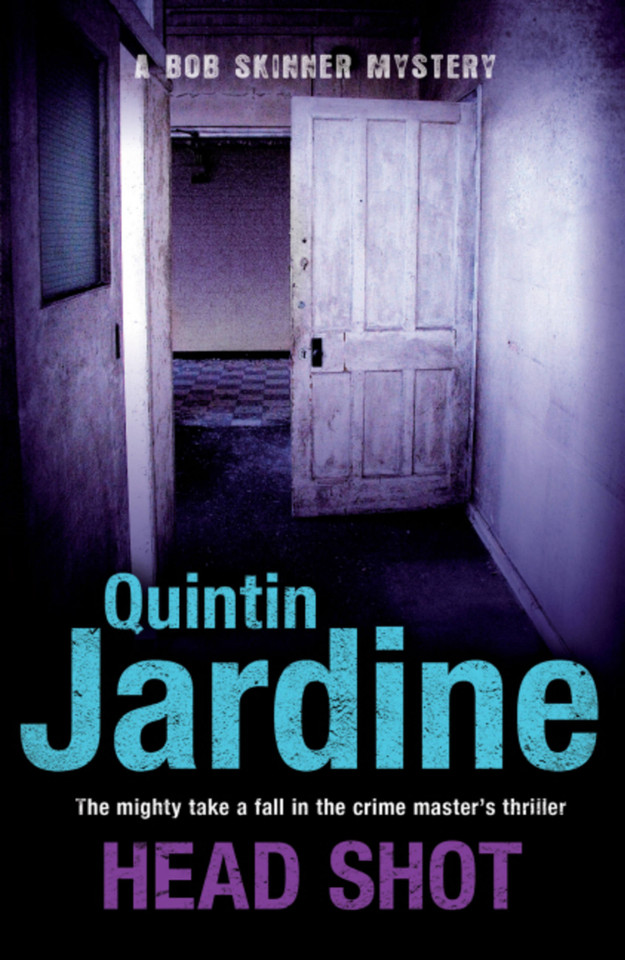 Head Shot book cover by Quintin Jardine