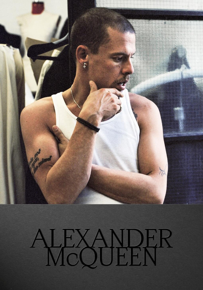 Alexander McQueen: Iconic. (The Designer Series) book cover by Editors of Createur Magazine