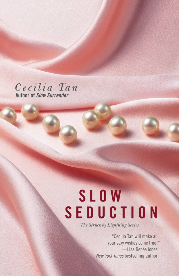 Slow Seduction (Struck by Lightning #2) book cover by Cecilia Tan
