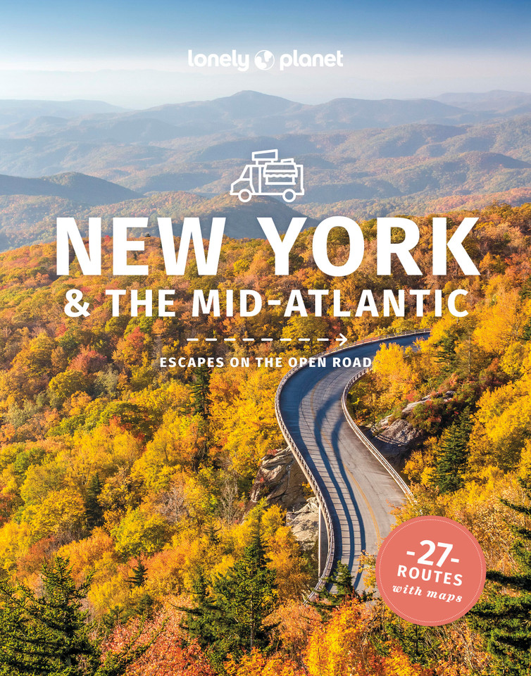 Lonely Planet Best Road Trips New York & the Mid-Atlantic (Road Trips Guide) book cover by Amy Balfour