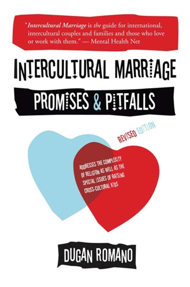 Intercultural Marriage: Promises and Pitfalls book cover by Dugan Romano