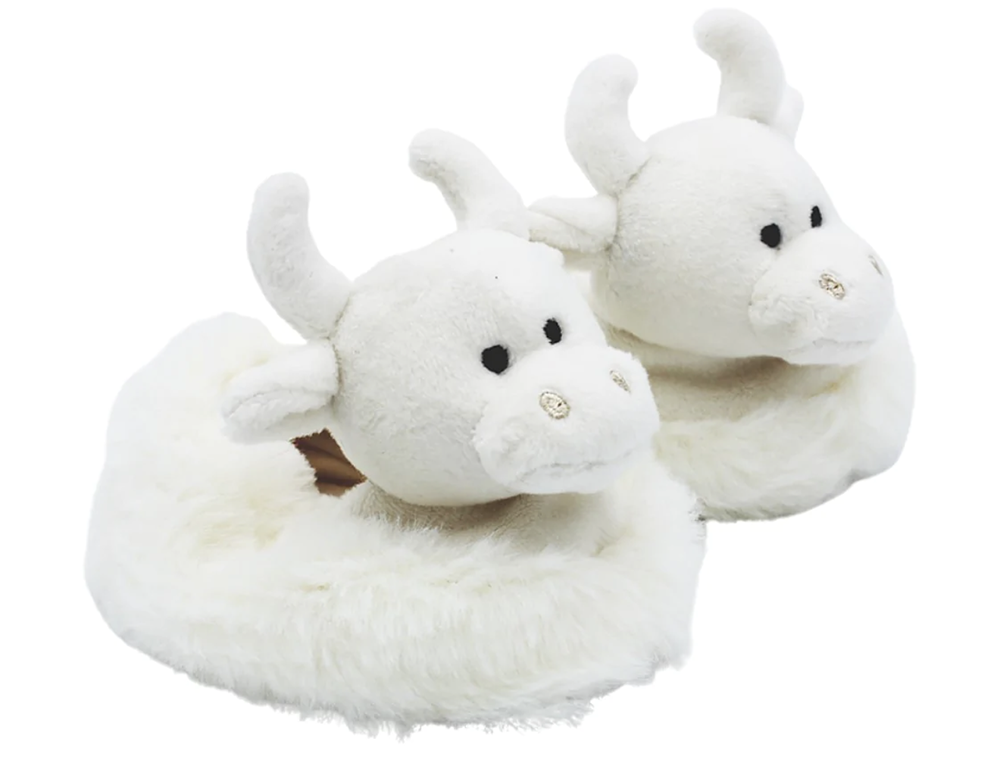 Aroma Home Highland Cow Fuzzy Friend Slippers | Maia Gifts