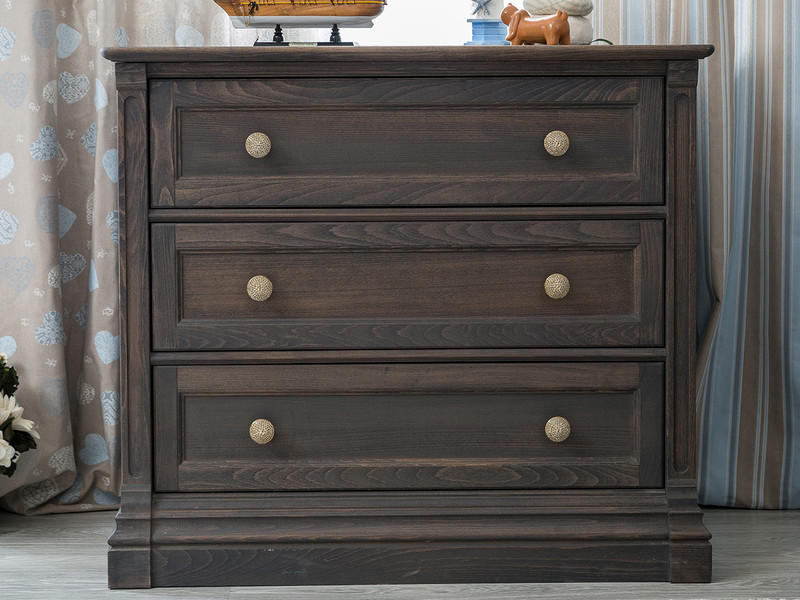 Romina Imperio Single Dresser