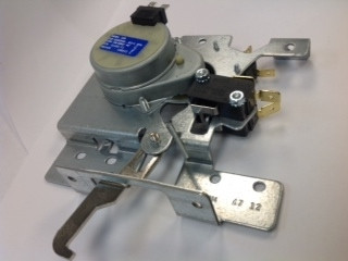 PE050053 VIKING SELF CLEAN DOOR LATCH ASSEMBLY ( REPLACES PE050020