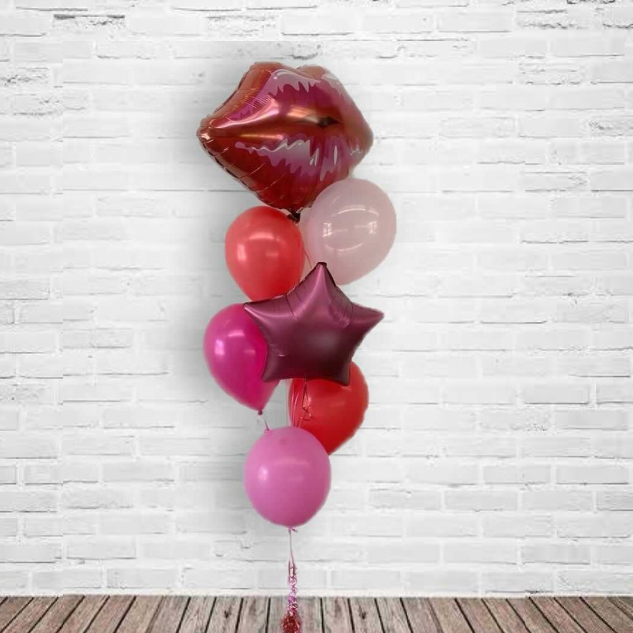 LIPS BOUQUET VALENTINE HENS SHOWER PARTY BALLOONS