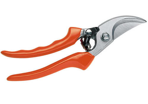 Stihl Secateurs - universal - 0000 881 3637
Sturdy, fully-forged universal model for trimming. With a chrome-coated, corrosion-resistant pruner body, integral wire cutting notch and blades that can be resharpened. Plastic-coated ergonomic handles.