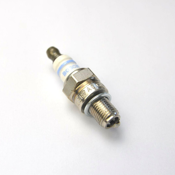 Spark Plug Bosch USR7AC for Stihl FS 90 - FS 90R - 0000 400 7009