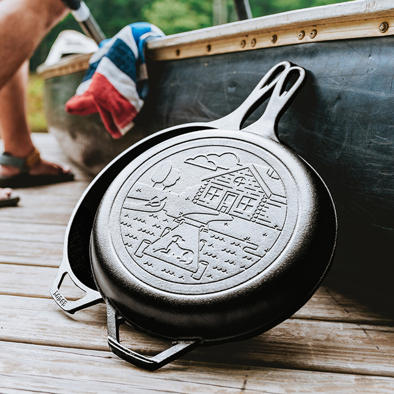 Lodge Yellowstone Seasoned Cast Iron Bucking Bronco Combo Cooker