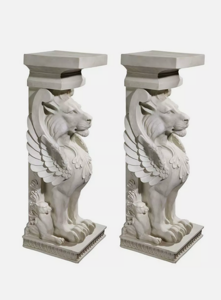 Lion King universal stand for indoor or outdoors.