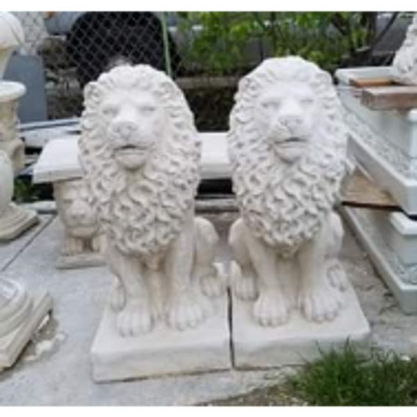 large watch gate lions