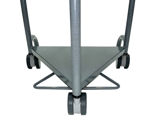 R&B Triangular Laundry Hamper w/ Lid