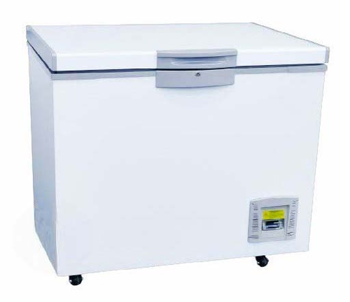 LX80C-5 Ultra-Low Chest Freezer – 5 Cu. Ft.