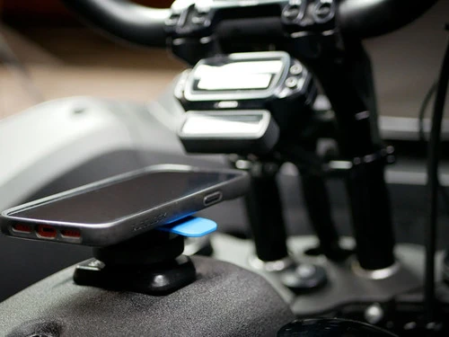 Quadlock Phone Mount w/ Dampener -Satin Black | 31000-2215