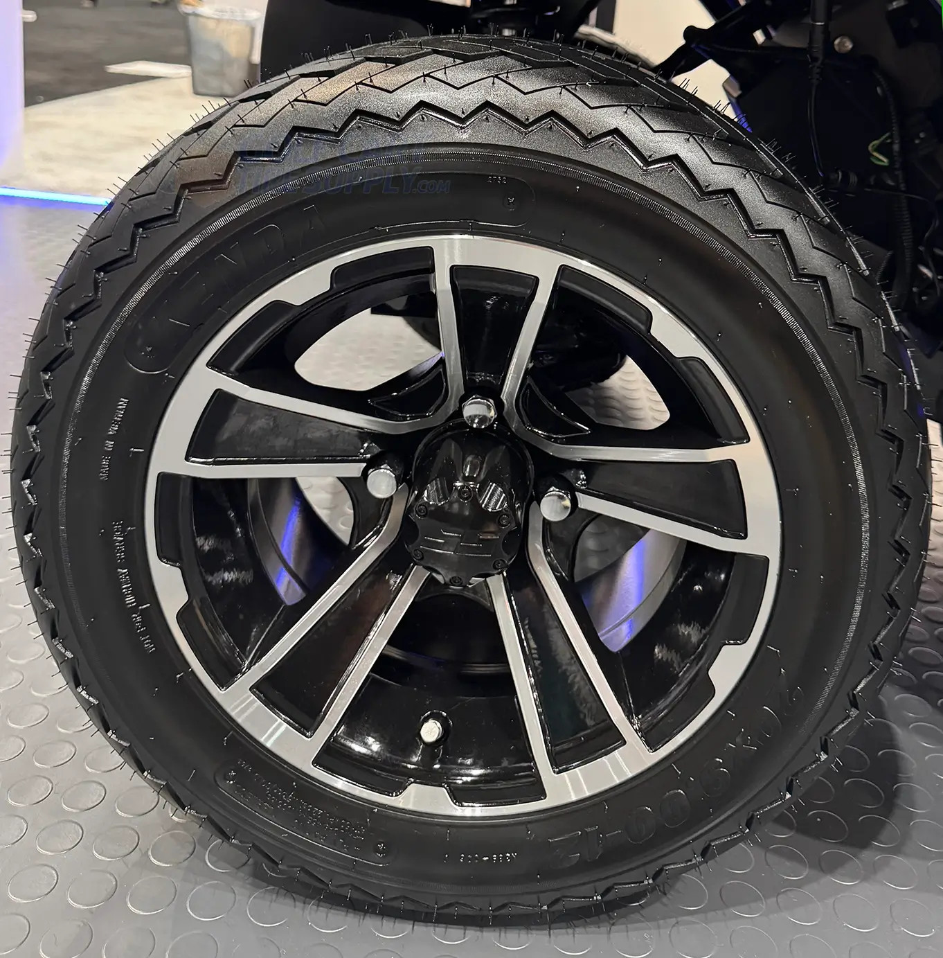 Kenda 20x9.00-12