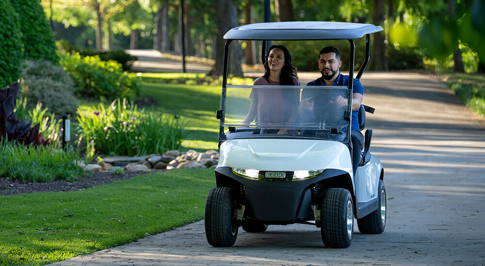 09-best-golf-cart-2024-ezgo-valor-gcts-01.jpg