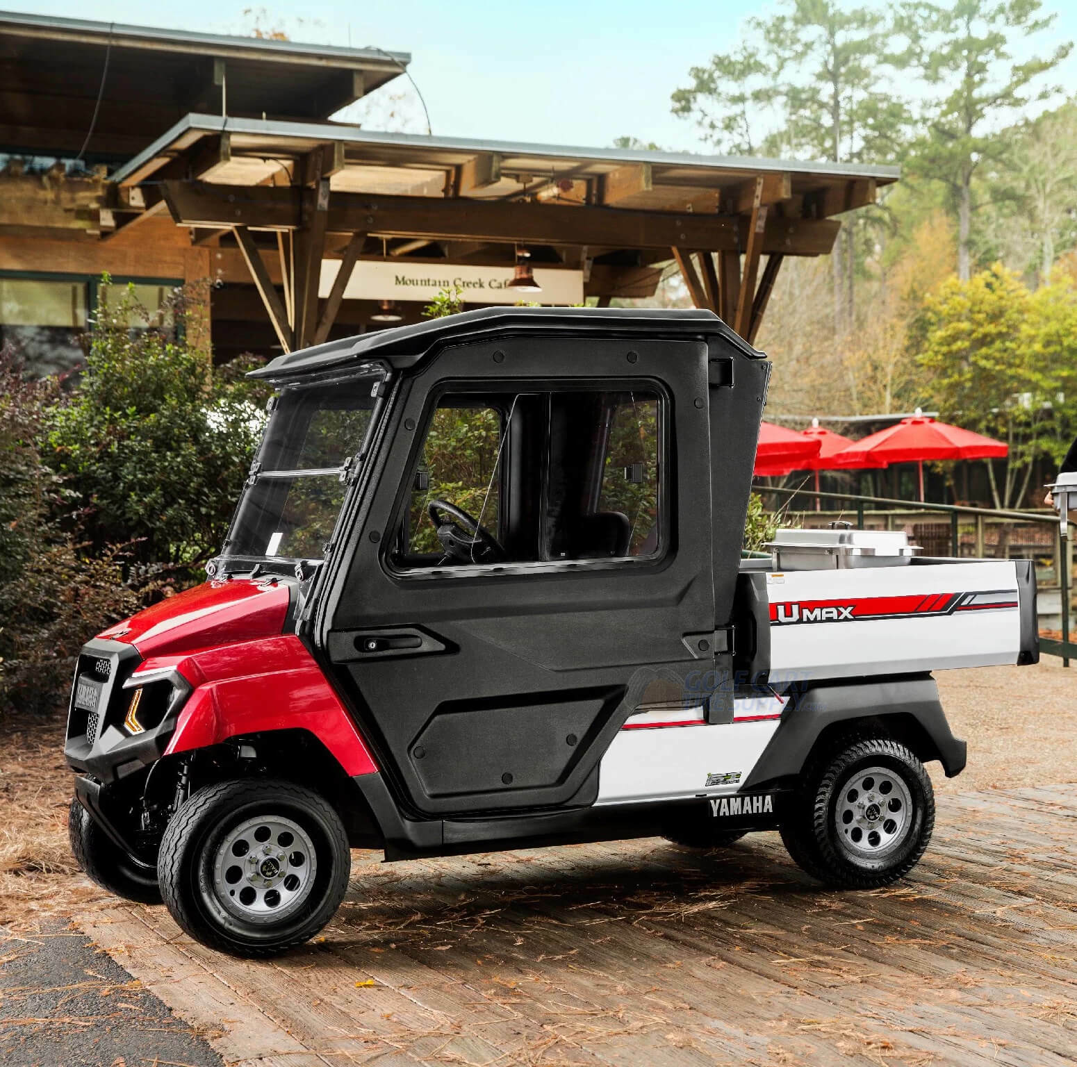 2024-yamaha-umax-two-golf-cart-gcts.jpg