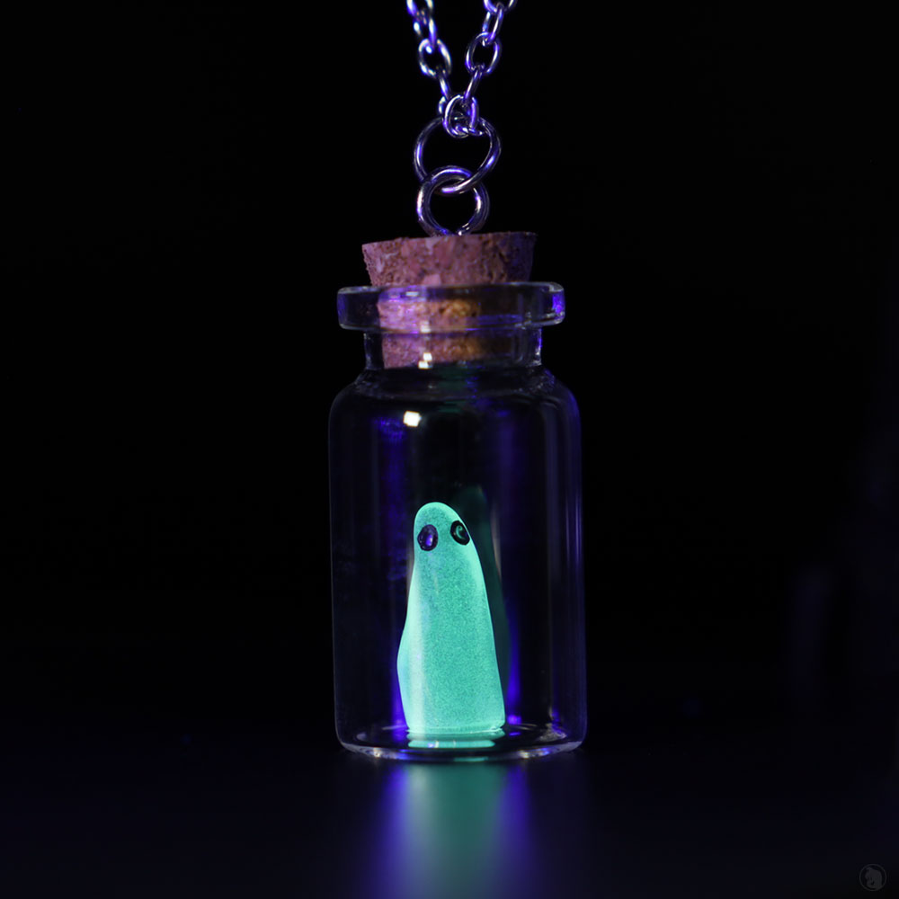 Amazon.com: WEBEEDY 8 Sets Witch Potion Bottles Necklace DIY Halloween  Witches' Potions Kit Witch jewelry Vial Necklace Jewelry with Halloween  Accessories Pendant for Halloween Decorations Parties : Toys & Games