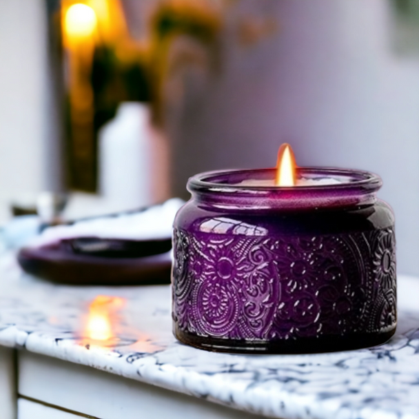 Evolve Botanica Queen of Everything - 4 oz Wood Wick Soy Candle (Amethyst, Rose Quartz)