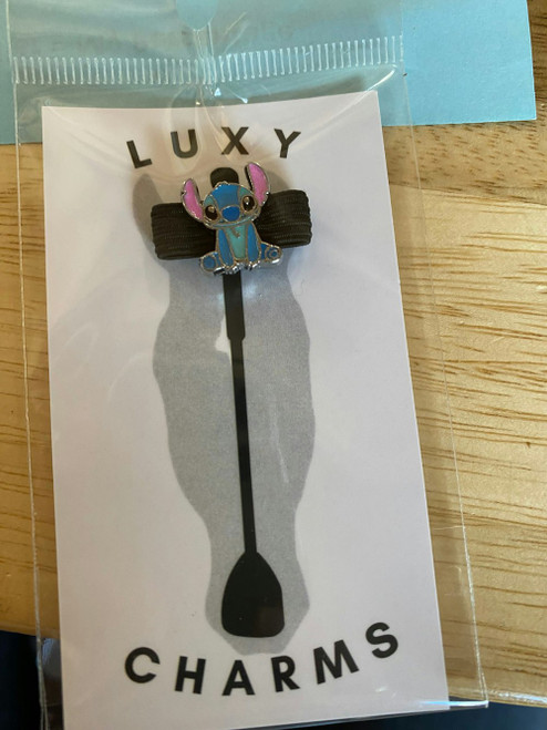 Luxy crop charm