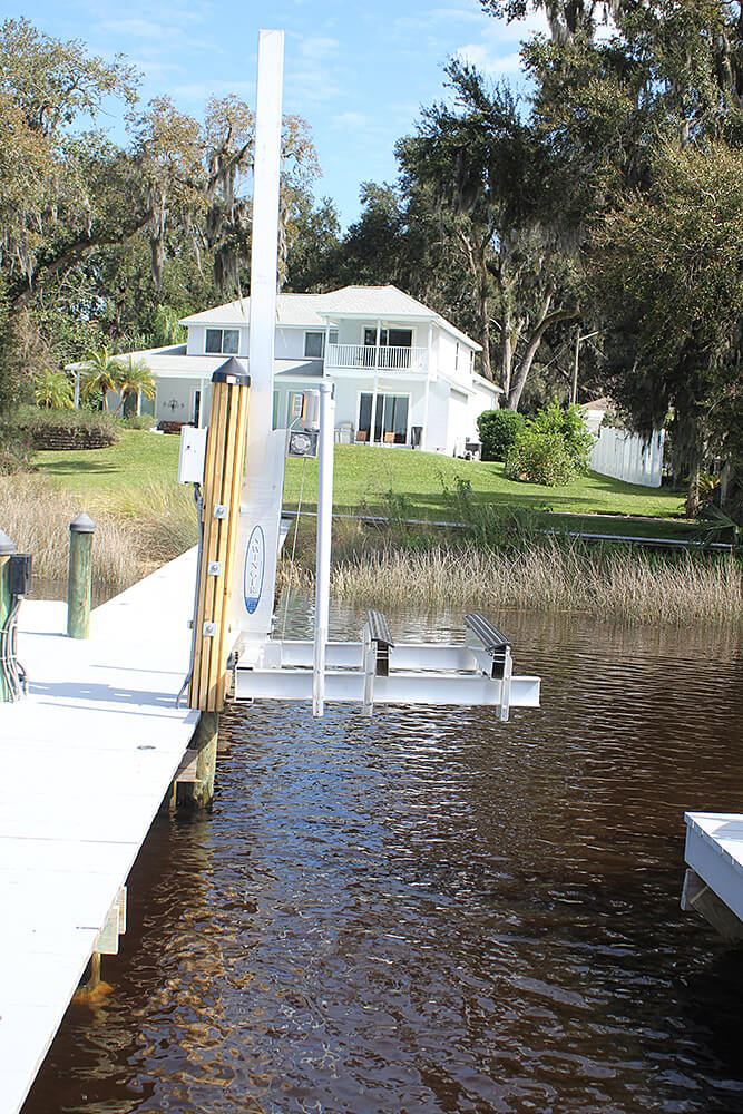 Swinger Jet Ski Lift: Tide Tamer Swinger PWC Lift for Pile or Dock