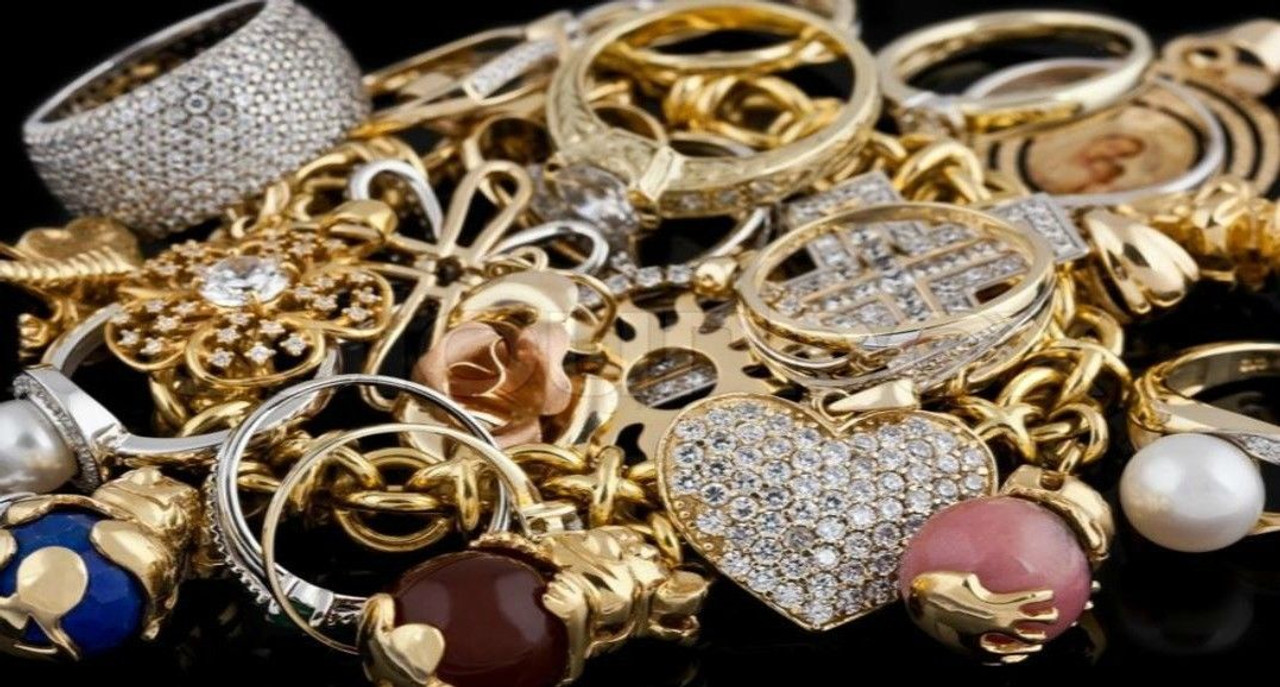 Paparazzi Jewelry HUGE Lot Of 10 Items: Necklaces, Earrings, Bracelets CF