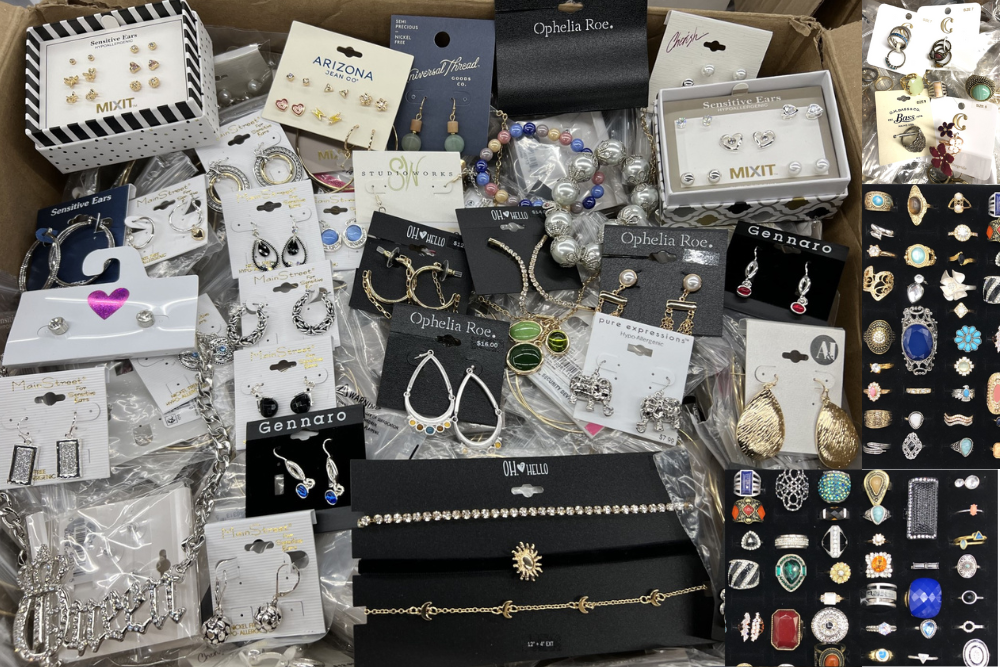 Jewelry lot for sale , everything is included , more than 100 pieces, few GP. Unsorted Bulk Jewelry Lot - Etsy main image 3
