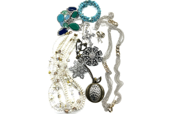 10 lbs JEWELRY LOT  for Crafting or Repair  some broken some not  - Only these items shown in picture 