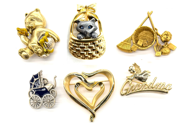 25 Vintage Danecraft  + AJC Brooches Deadstock  1980's + 1990's - 50 different styles 