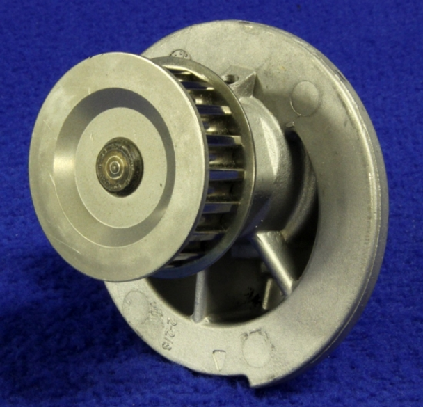 General Motors  101454 - Water Pump