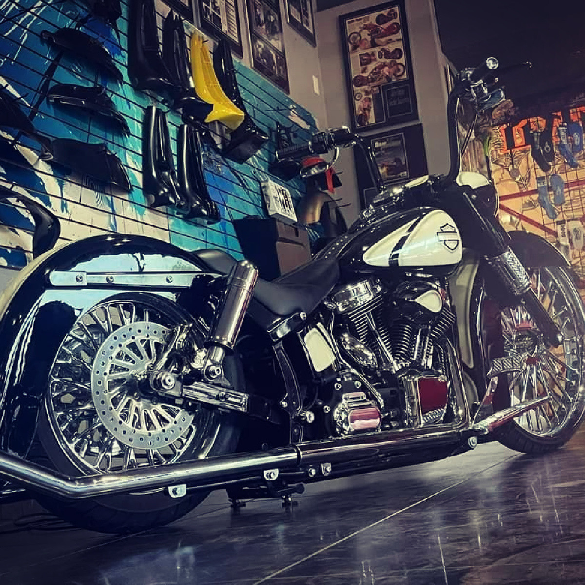Dirty Spoke Harley Softail Dyna Sportster Chrome Wheels SMT