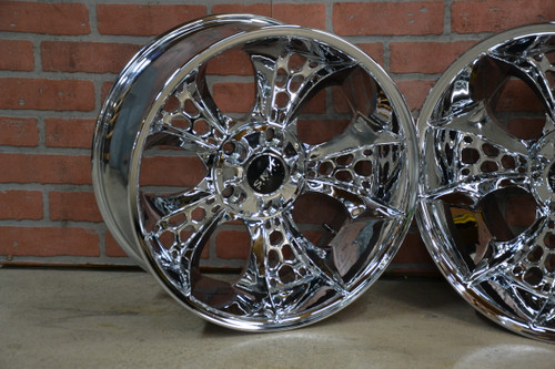 18X8.5" CHROME 3D HIVE TRIKE SET (CUSTOM TRIKES, 5X4.75" BOLT PATTERN).