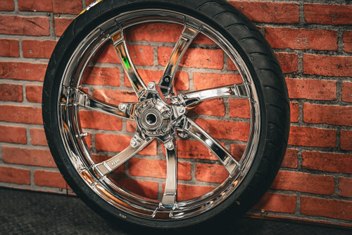 21X3.25" CHROME IMITATOR  (2014-2023 HD TOURING)