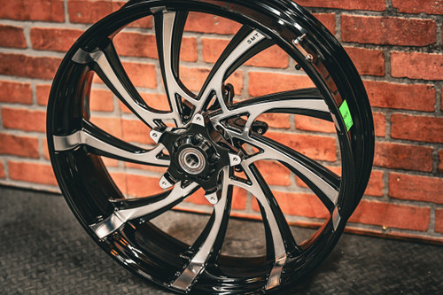 23X5.5" BLACK DOUBLE CUT XR9 (2014-2023 HD TOURING)