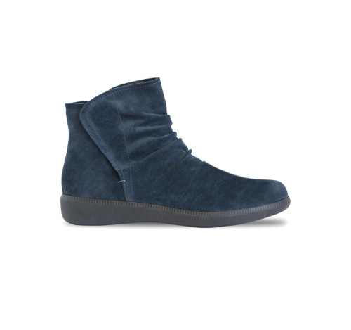 Munro M592996 Scout - Deep Indigo Suede             