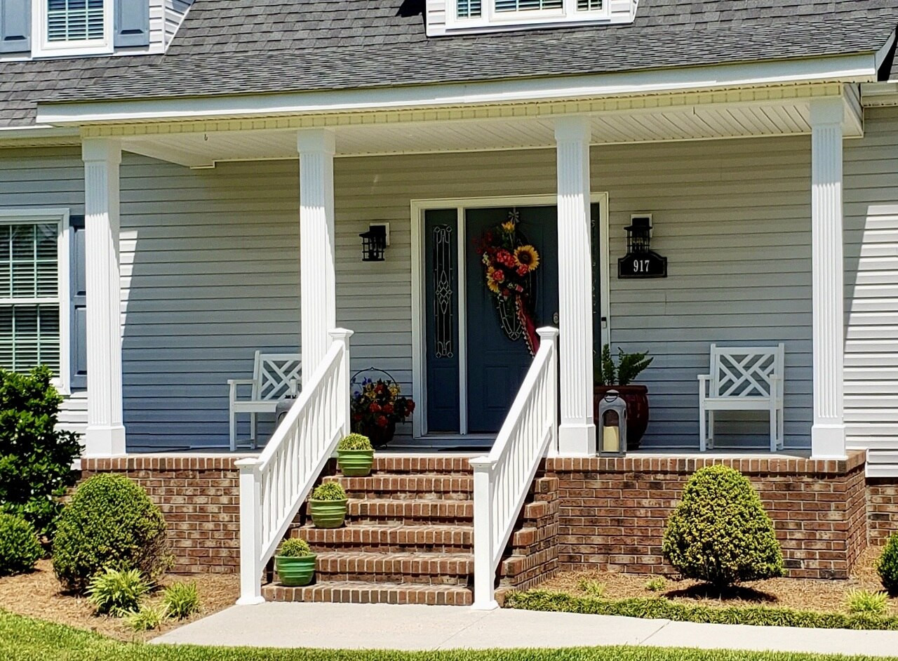 Non-Tapered Fluted Column Wrap installed on a home.