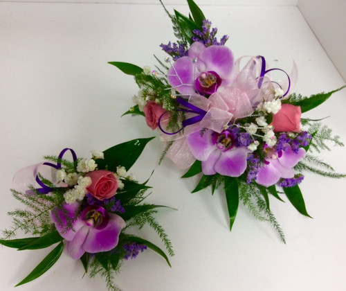 Wrist Floral Corsages in Greenfield, WI | Kathy's 2nd Chance Plants, LLC