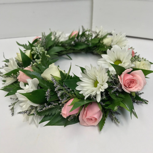 LED flower wreath with bow