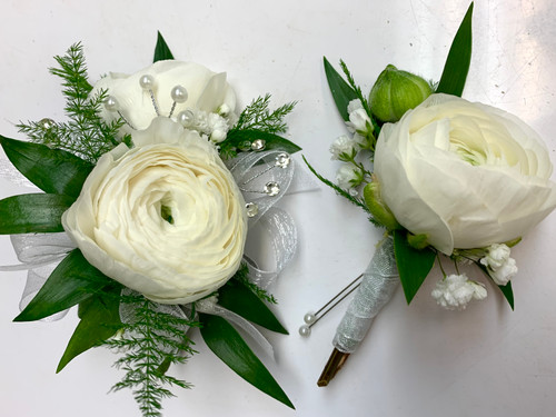 Wristlet Corsage and Lapel Flower / Boutonniere in Altamonte Springs, FL