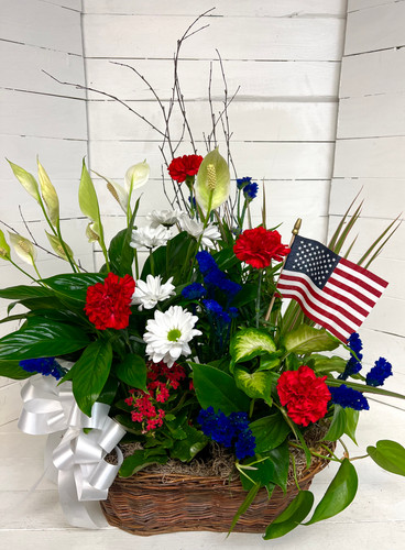 Patriot Planter with Fresh cuts and Flag