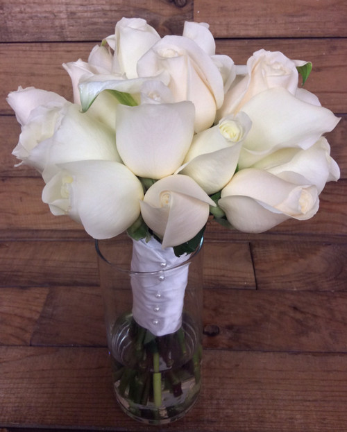 Creamy Calla and Rose Hand-tied Bouquet