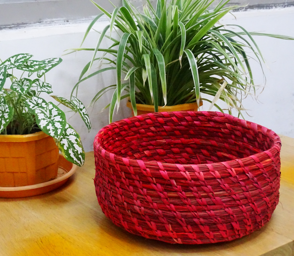 Artisan Soul  – Sabai Grass Round Basket – Red | 200gm | 0.44 lbs