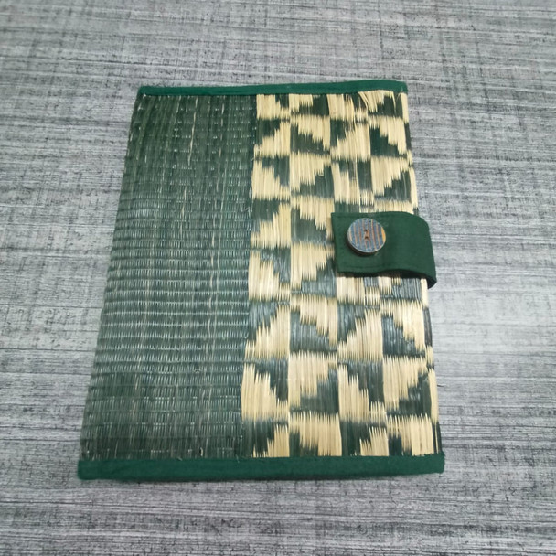 Artisan Soul  – Madur Kathi Organiser – Green & Natural | 552gm | 1.22 lbs