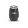 A drink cup in matte black with a clear lid and a logo printed on the front. Suitable for beverage use.