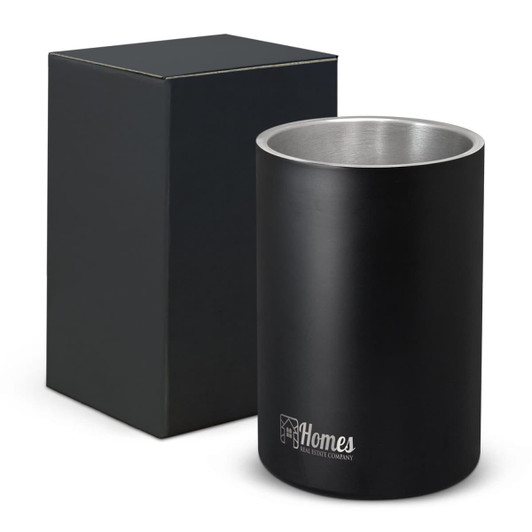 A drink bottle in matte black with a stainless steel interior, accompanied by a matching box.