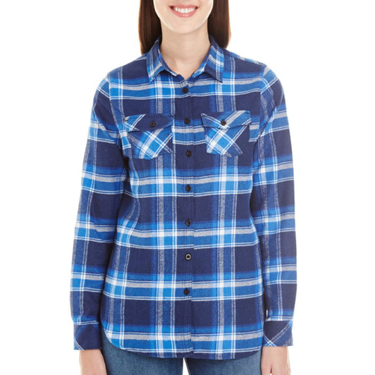 A long sleeve yarn-dyed flannel shirt in blue and navy featuring a check pattern and two chest pockets.